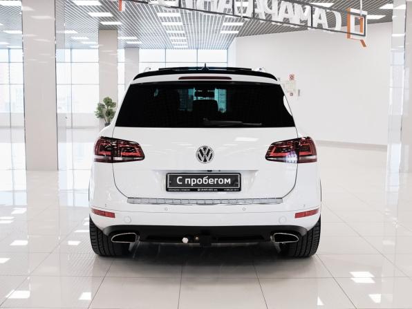 Volkswagen Touareg II с пробегом 2014 года, цена 1 980 000 рублей, 178850 км, внедорожник, Автокод Объявления
