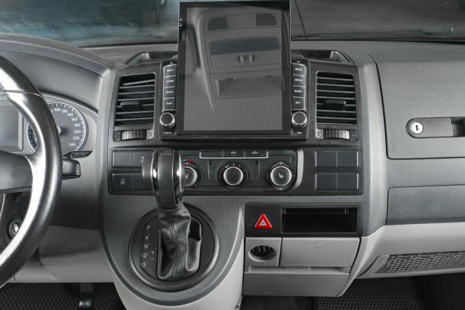 Volkswagen Transporter T5 Рестайлинг с пробегом 2014 года, цена 2 549 000 рублей, 105000 км, offers.body_type.unknown, Автокод Объявления