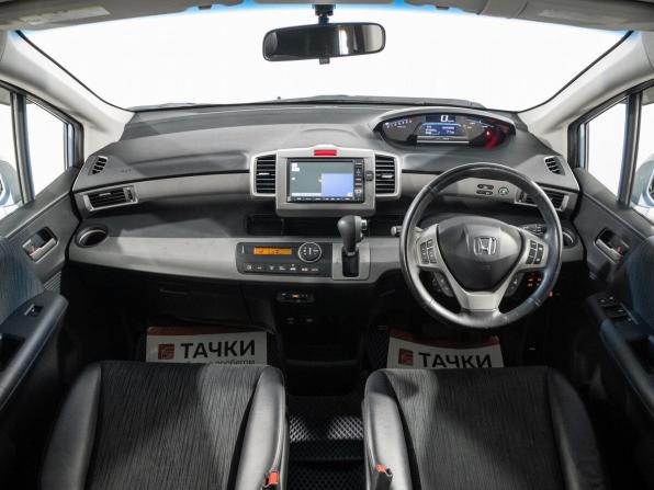 Honda Freed I Рестайлинг с пробегом 2012 года, цена 1 090 300 рублей, 97302 км, компактвэн, Автокод Объявления