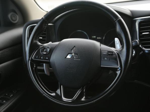 Mitsubishi Outlander III Рестайлинг 2 с пробегом 2015 года, цена 1 853 000 рублей, 192800 км, внедорожник, Автокод Объявления