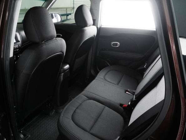 Kia Soul II Рестайлинг с пробегом 2017 года, цена 1 519 000 рублей, 125972 км, хэтчбек, Автокод Объявления