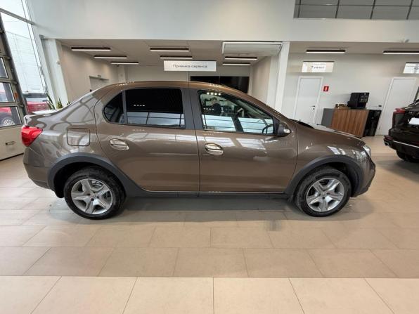 Renault Logan II Рестайлинг с пробегом 2021 года, цена 1 090 000 рублей, 128718 км, седан, Автокод Объявления
