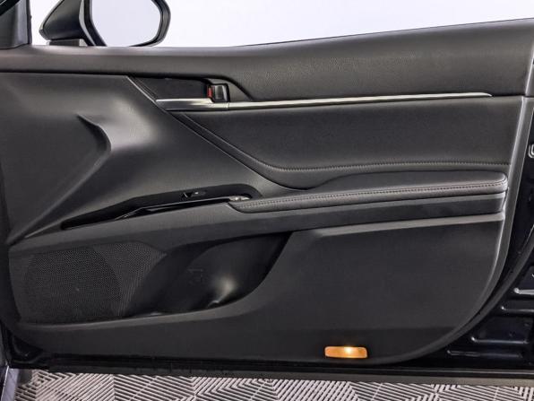 Toyota Camry VIII (XV70) с пробегом 2019 года, цена 2 255 000 рублей, 194723 км, седан, Автокод Объявления