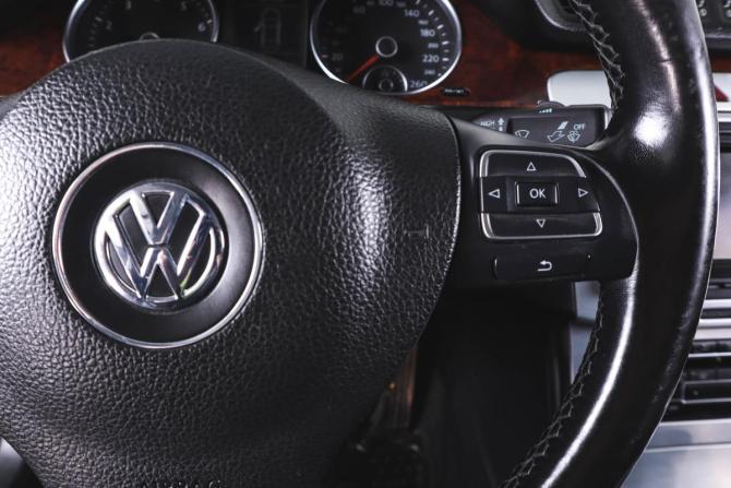 Volkswagen Passat B6 с пробегом 2010 года, цена 739 000 рублей, 179100 км, седан, Автокод Объявления