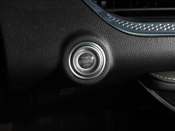 FAW Bestune B70 I с пробегом 2024 года, цена 2 099 000 рублей, 56 км, лифтбек, Автокод Объявления