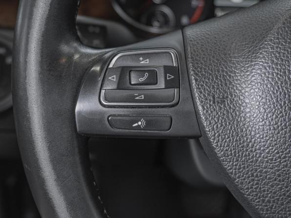 Volkswagen Passat B7 с пробегом 2011 года, цена 920 000 рублей, 176588 км, седан, Автокод Объявления