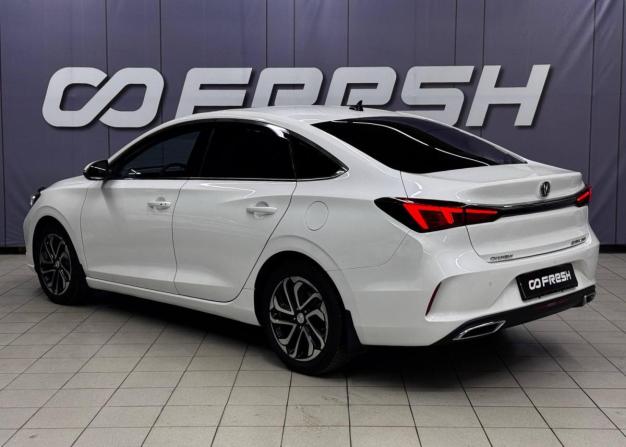 Changan Eado Plus с пробегом 2023 года, цена 1 569 000 рублей, 28000 км, седан, Автокод Объявления