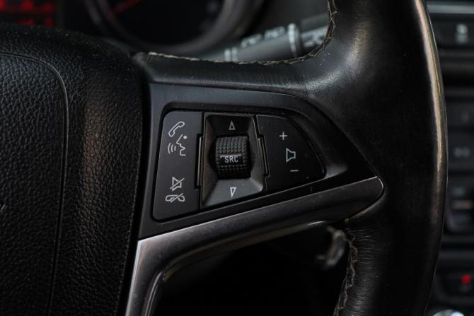 Opel Mokka I с пробегом 2013 года, цена 1 150 000 рублей, 176862 км, внедорожник, Автокод Объявления