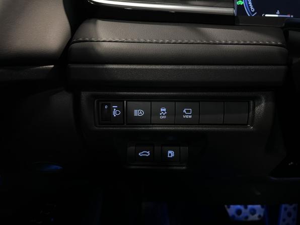 Toyota Camry IX (XV80) China Market с пробегом 2026 года, цена 4 290 000 рублей, 30 км, седан, Автокод Объявления