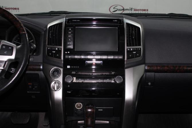 Toyota Land Cruiser 200 Series Рестайлинг 1 с пробегом 2015 года, цена 3 800 000 рублей, 172990 км, внедорожник, Автокод Объявления