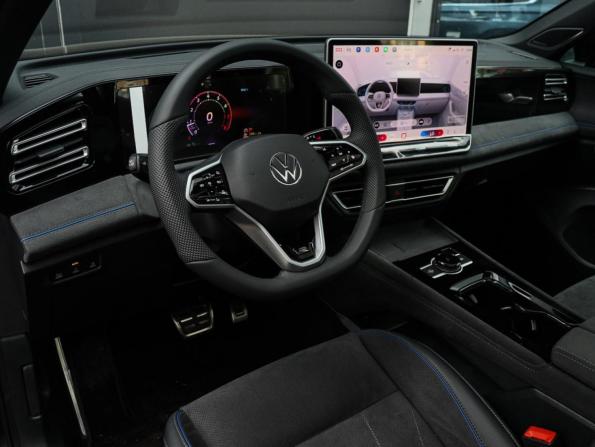 Volkswagen Tiguan III (China Market) с пробегом 2025 года, цена 4 690 000 рублей, 2231 км, внедорожник, Автокод Объявления