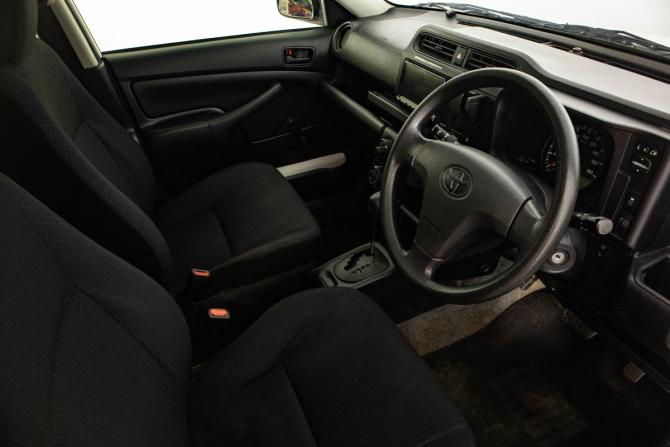 Toyota Probox I Рестайлинг с пробегом 2020 года, цена 1 099 000 рублей, 105000 км, универсал, Автокод Объявления