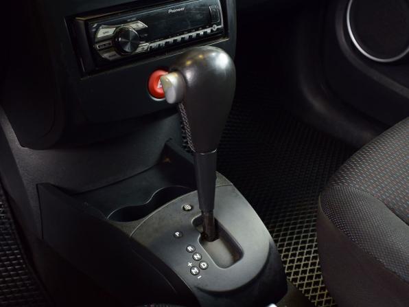 Renault Clio III с пробегом 2006 года, цена 429 995 рублей, 156392 км, хэтчбек, Автокод Объявления