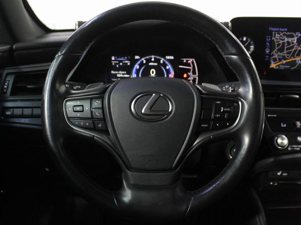 Lexus ES VII Рестайлинг с пробегом 2022 года, цена 4 495 000 рублей, 65000 км, седан, Автокод Объявления