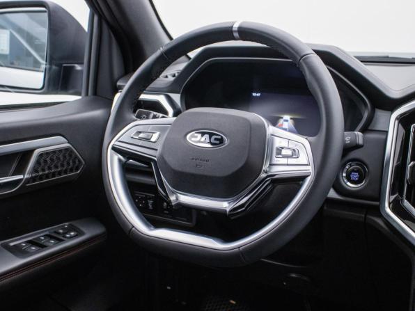 JAC T9 с пробегом 2024 года, цена 2 758 000 рублей, 40901 км, offers.body_type.unknown, Автокод Объявления