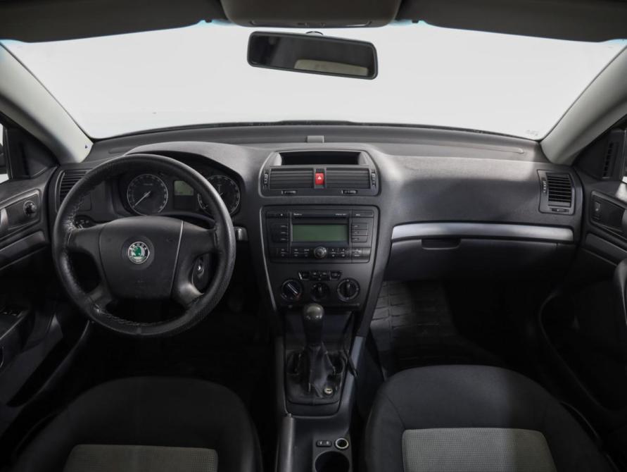 Skoda Octavia II (A5) Санкт-Петербург  - изображение 6
