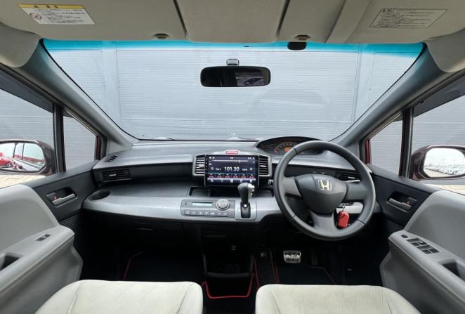 Honda Freed I с пробегом 2009 года, цена 860 000 рублей, 186294 км, компактвэн, Автокод Объявления