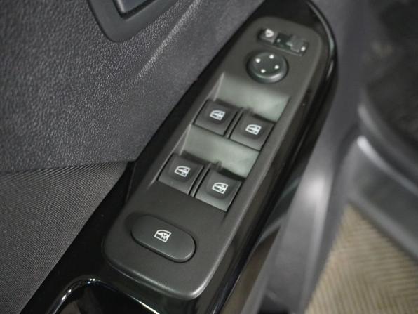 Renault Kaptur I Рестайлинг с пробегом 2021 года, цена 1 725 000 рублей, 83041 км, внедорожник, Автокод Объявления
