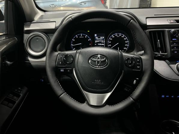 Toyota RAV4 IV (XA40) Рестайлинг с пробегом 2017 года, цена 2 630 000 рублей, 82666 км, внедорожник, Автокод Объявления