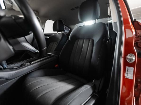 Mazda 6 III (GJ) Рестайлинг 2 с пробегом 2021 года, цена 2 181 000 рублей, 135477 км, седан, Автокод Объявления