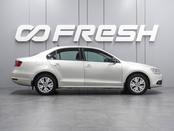 Volkswagen Jetta VI Рестайлинг с пробегом 2014 года, цена 1 329 000 рублей, 89938 км, седан, Автокод Объявления