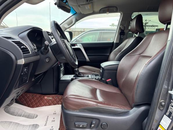 Toyota Land Cruiser Prado 150 Series Рестайлинг 2 с пробегом 2019 года, цена 5 980 000 рублей, 79867 км, внедорожник, Автокод Объявления