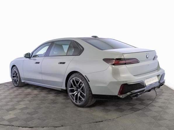 BMW 7 серии VII (G70) с пробегом 2022 года, цена 15 900 000 рублей, 15422 км, седан, Автокод Объявления