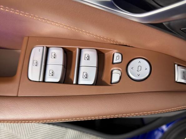 BMW X7 I (G07) Рестайлинг с пробегом 2023 года, цена 11 850 000 рублей, 83227 км, внедорожник, Автокод Объявления