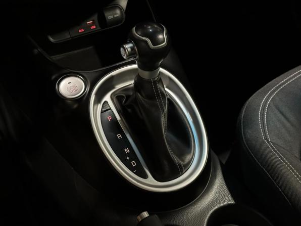 Kia Soul II Рестайлинг с пробегом 2018 года, цена 1 300 000 рублей, 53617 км, хэтчбек, Автокод Объявления