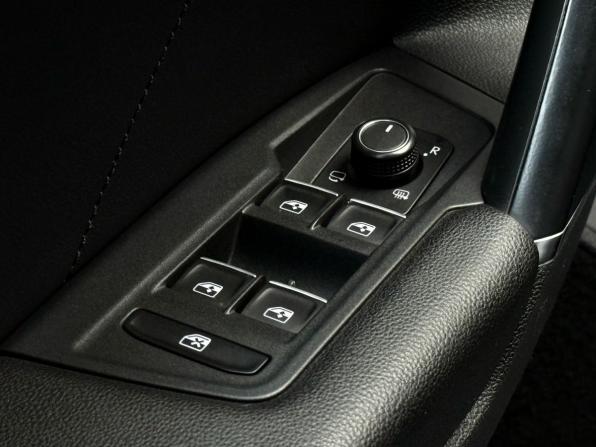 Volkswagen Tiguan II с пробегом 2018 года, цена 2 999 000 рублей, 112820 км, внедорожник, Автокод Объявления