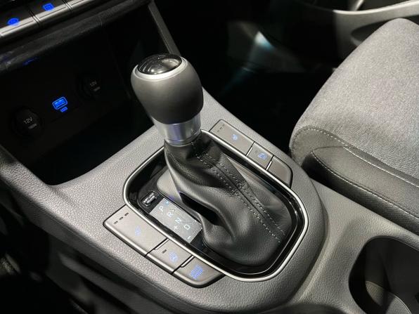 Hyundai i30 III Рестайлинг 2 с пробегом 2023 года, цена 2 330 000 рублей, 924 км, универсал, Автокод Объявления