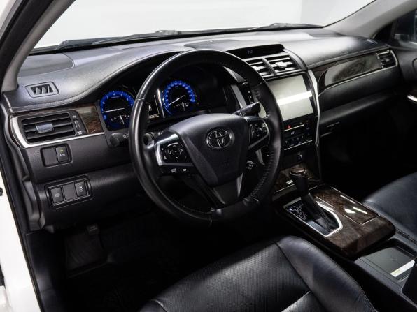 Toyota Camry VII (XV50) Рестайлинг 2 с пробегом 2017 года, цена 2 020 000 рублей, 165812 км, седан, Автокод Объявления