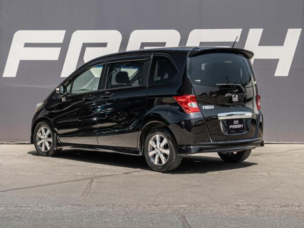 Honda Freed I с пробегом 2010 года, цена 1 150 000 рублей, 118912 км, компактвэн, Автокод Объявления