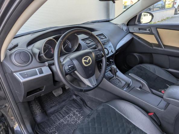 Mazda 3 II (BL) Рестайлинг с пробегом 2011 года, цена 877 000 рублей, 224344 км, седан, Автокод Объявления