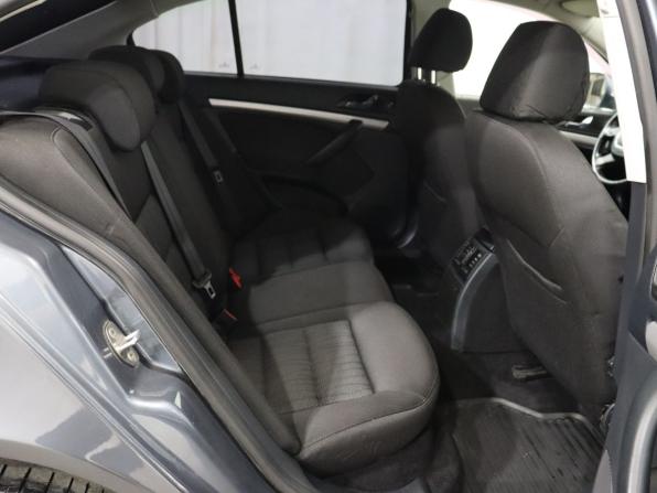 Skoda Octavia II (A5) Рестайлинг с пробегом 2012 года, цена 849 000 рублей, 270604 км, лифтбек, Автокод Объявления