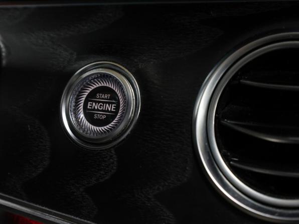 Mercedes-Benz E-Класс V (W213 S213 C238) с пробегом 2019 года, цена 3 650 000 рублей, 99119 км, седан, Автокод Объявления