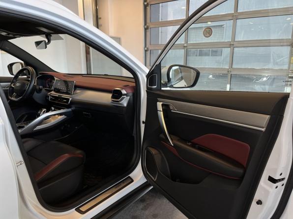 Geely Coolray I с пробегом 2021 года, цена 1 799 000 рублей, 71186 км, внедорожник, Автокод Объявления