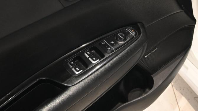 Kia Optima IV Рестайлинг с пробегом 2018 года, цена 1 850 000 рублей, 136643 км, седан, Автокод Объявления