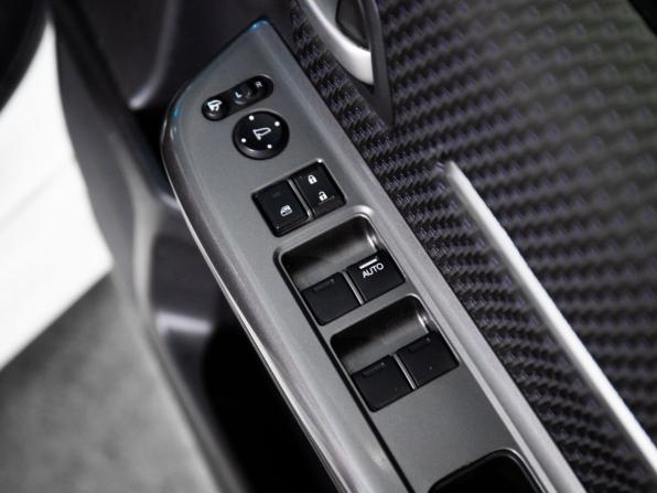 Honda Stepwgn V с пробегом 2015 года, цена 1 700 000 рублей, 144725 км, минивэн, Автокод Объявления