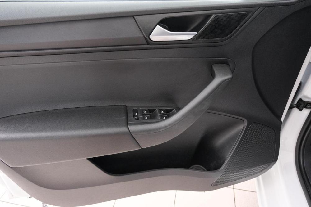 Volkswagen Polo VI Красноярск  - изображение 19