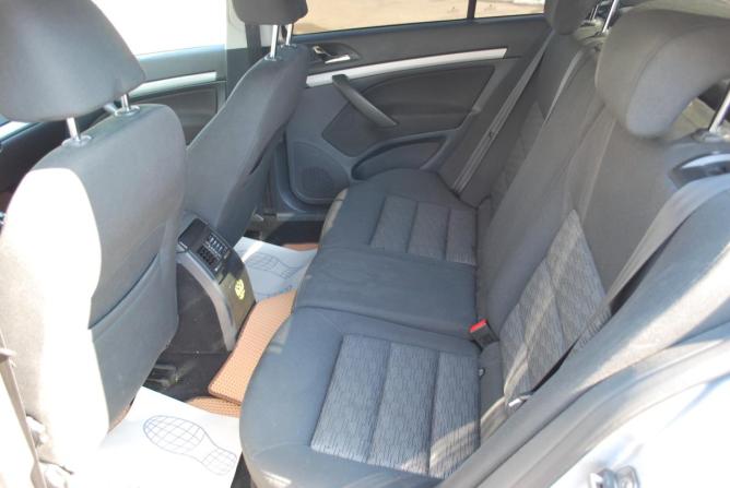 Skoda Octavia II (A5) Рестайлинг с пробегом 2013 года, цена 850 000 рублей, 176100 км, лифтбек, Автокод Объявления