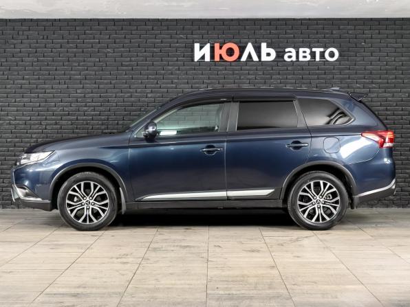 Mitsubishi Outlander III Рестайлинг 3 с пробегом 2021 года, цена 3 100 000 рублей, 23431 км, внедорожник, Автокод Объявления