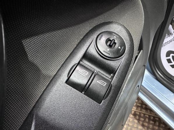 Ford C-MAX I Рестайлинг с пробегом 2007 года, цена 380 000 рублей, 272494 км, минивэн, Автокод Объявления