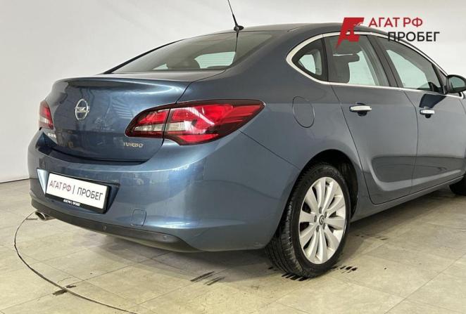Opel Astra J Рестайлинг с пробегом 2013 года, цена 970 000 рублей, 229046 км, хэтчбек, Автокод Объявления