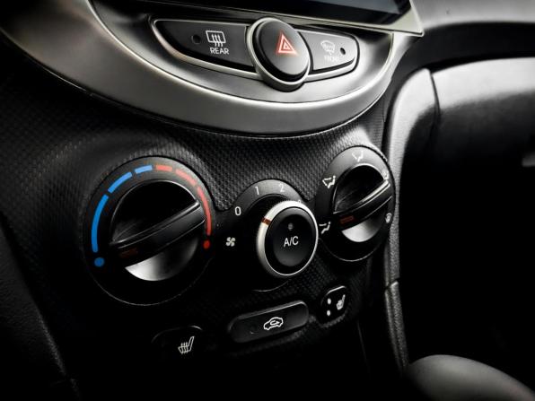 Hyundai Solaris I с пробегом 2012 года, цена 899 000 рублей, 97000 км, седан, Автокод Объявления