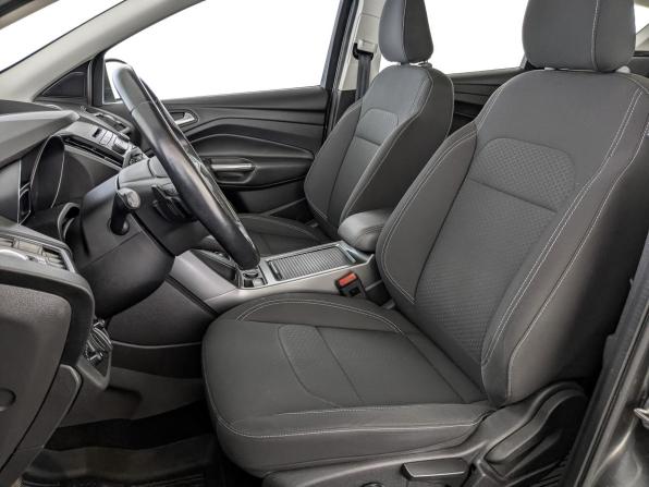 Ford Kuga II Рестайлинг с пробегом 2017 года, цена 1 695 000 рублей, 126876 км, внедорожник, Автокод Объявления