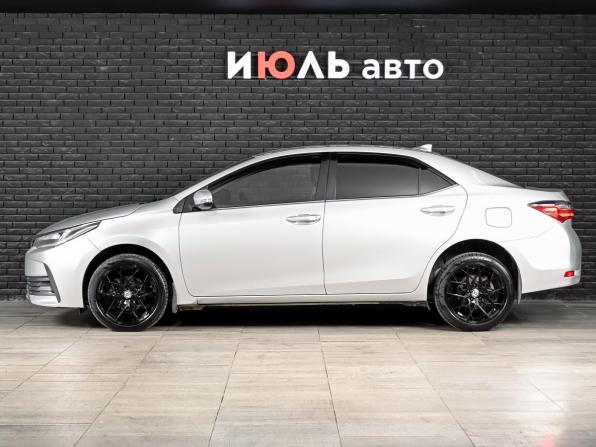 Toyota Corolla XI (E160 E170 E180) Рестайлинг 1 с пробегом 2018 года, цена 1 690 000 рублей, 162779 км, седан, Автокод Объявления
