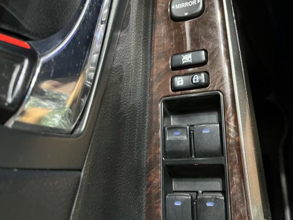 Toyota Camry VII (XV50) Рестайлинг с пробегом 2016 года, цена 1 900 000 рублей, 183186 км, седан, Автокод Объявления