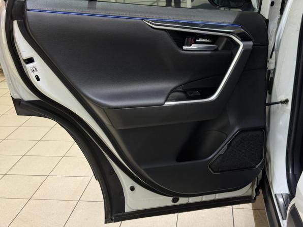 Toyota RAV4 V (XA50) с пробегом 2020 года, цена 3 650 000 рублей, 132300 км, внедорожник, Автокод Объявления
