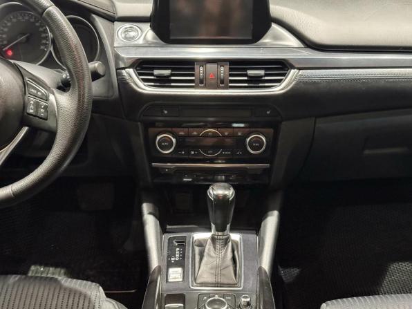 Mazda 6 III (GJ) Рестайлинг с пробегом 2015 года, цена 1 373 873 рубля, 232279 км, седан, Автокод Объявления